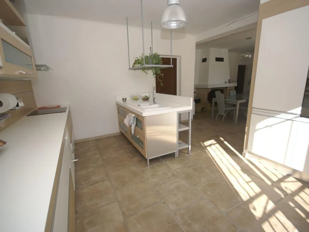Spacious Holiday Home With Private Pool ليه ثور فرنسا